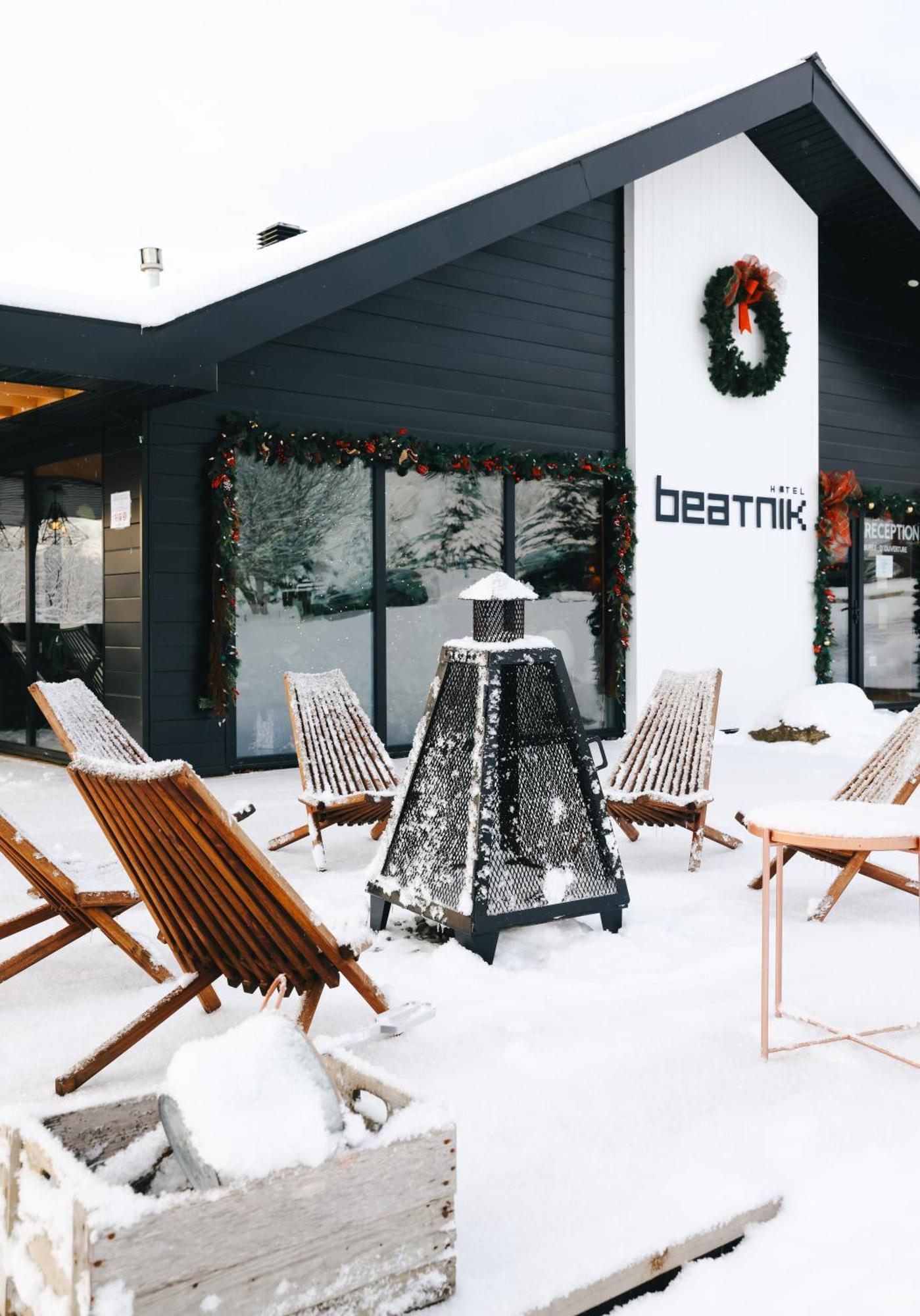 Beatnik Hotel Bromont Exterior foto