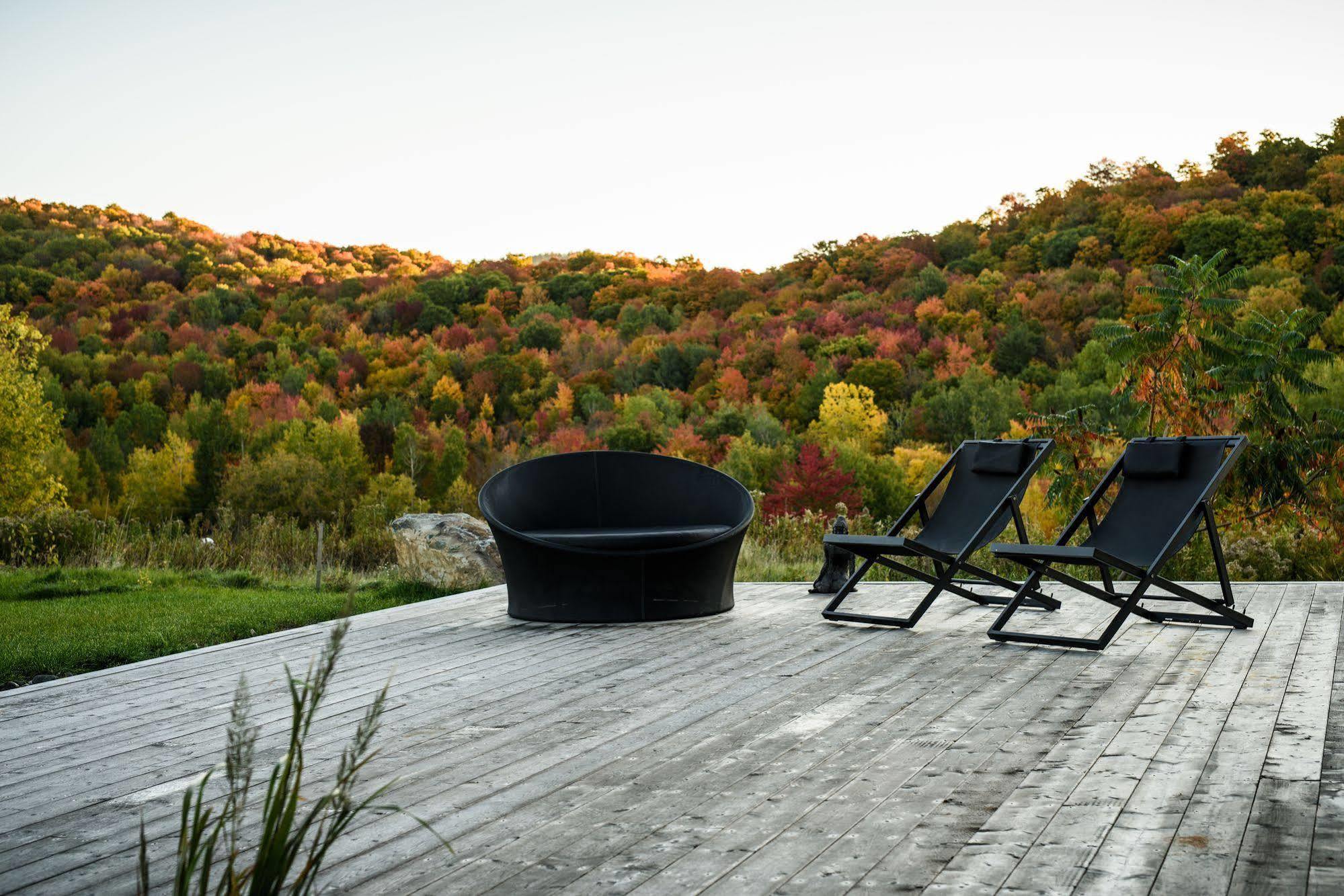 Beatnik Hotel Bromont Exterior foto